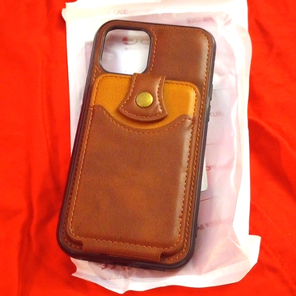A case for an iPhone 12 6.1in